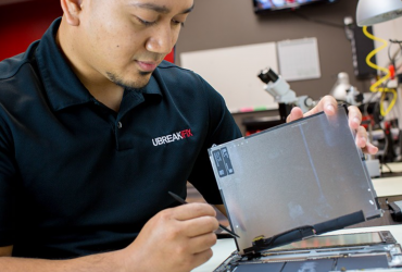 uBreakiFix Repair Guy