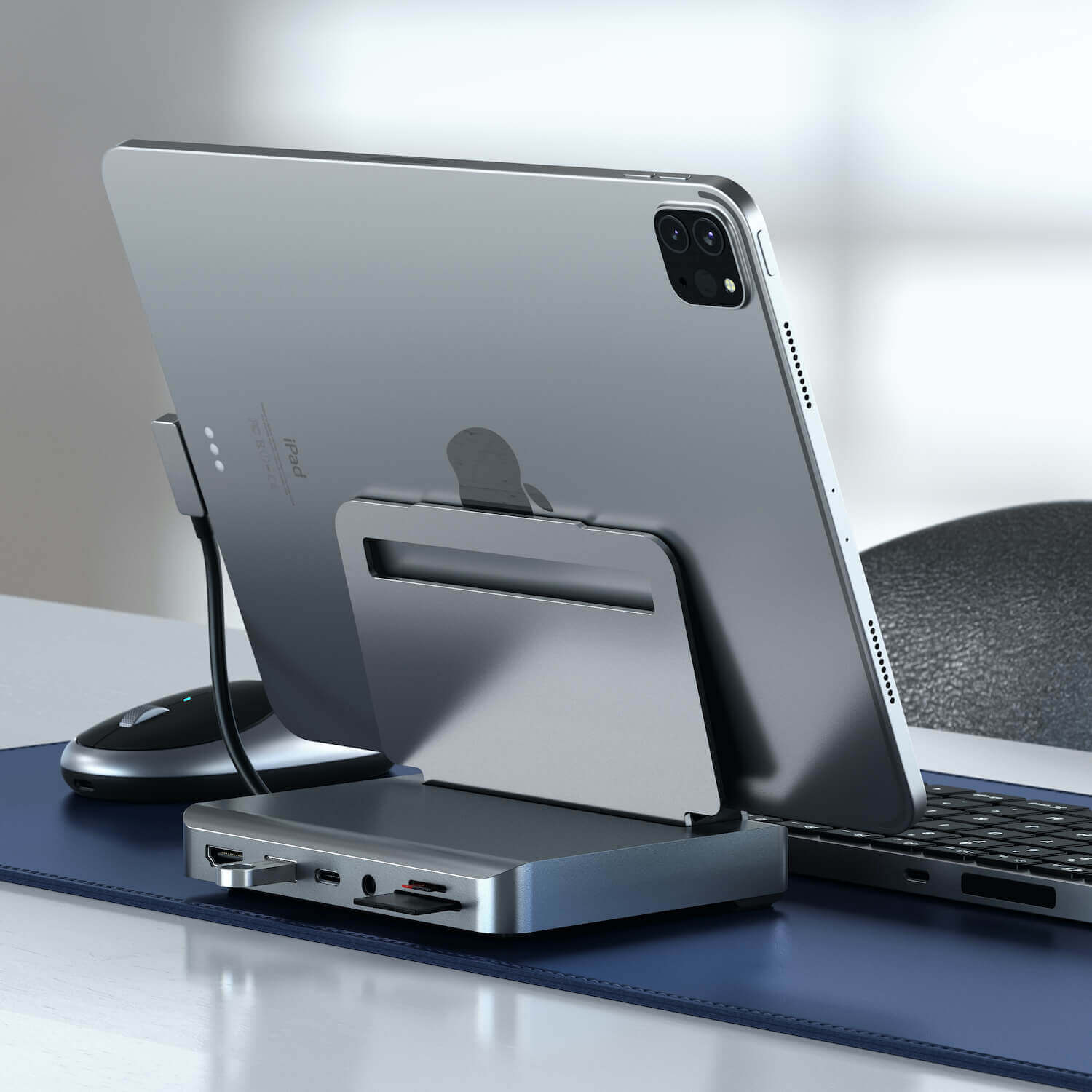 Satechi foldable stand and hub for iPad Pro
