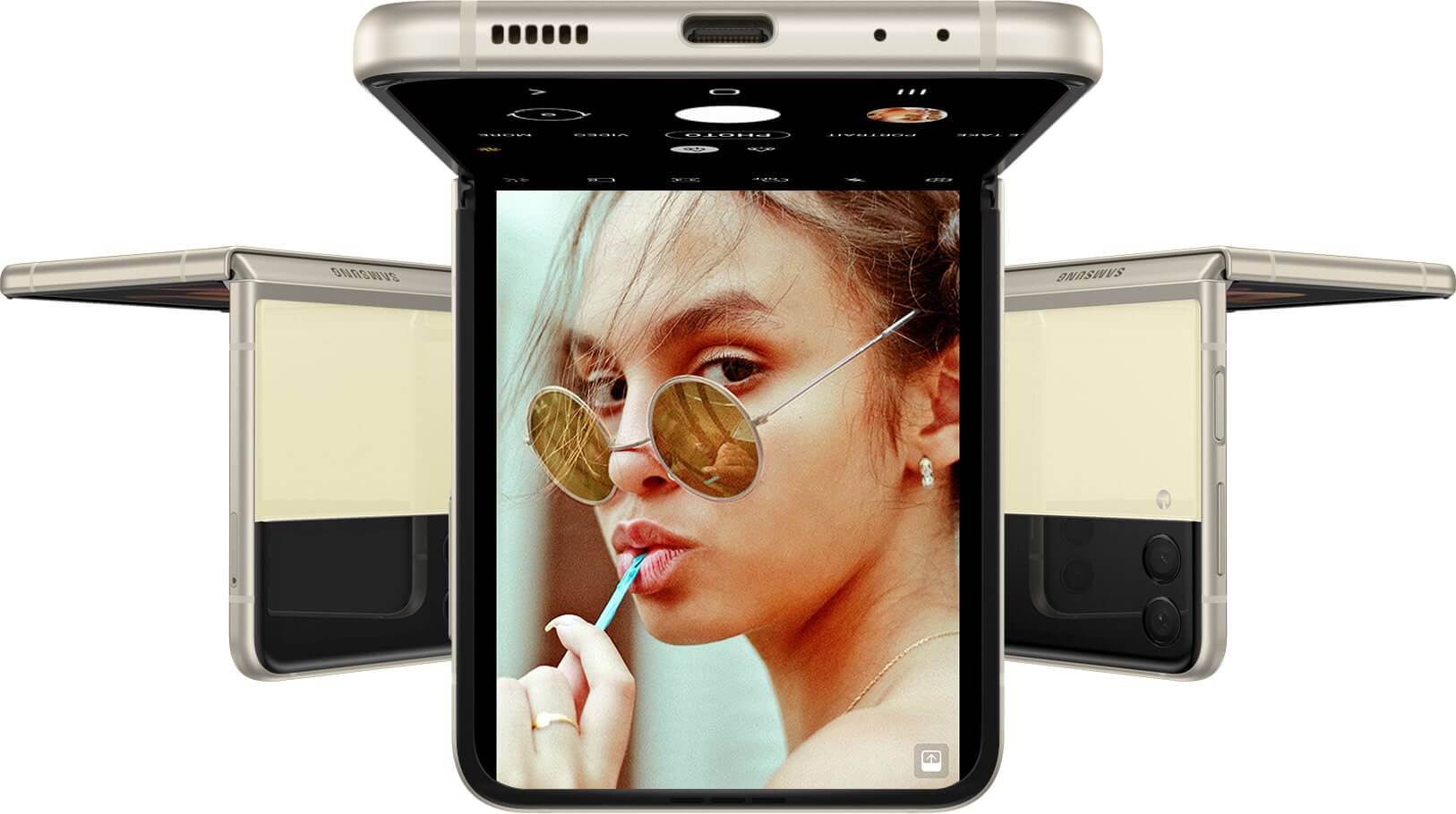 Samsung Galaxy Z Flip3 smartphone