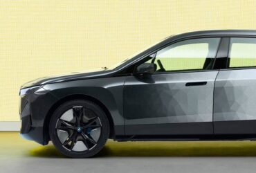 BMW iX Flow concept car