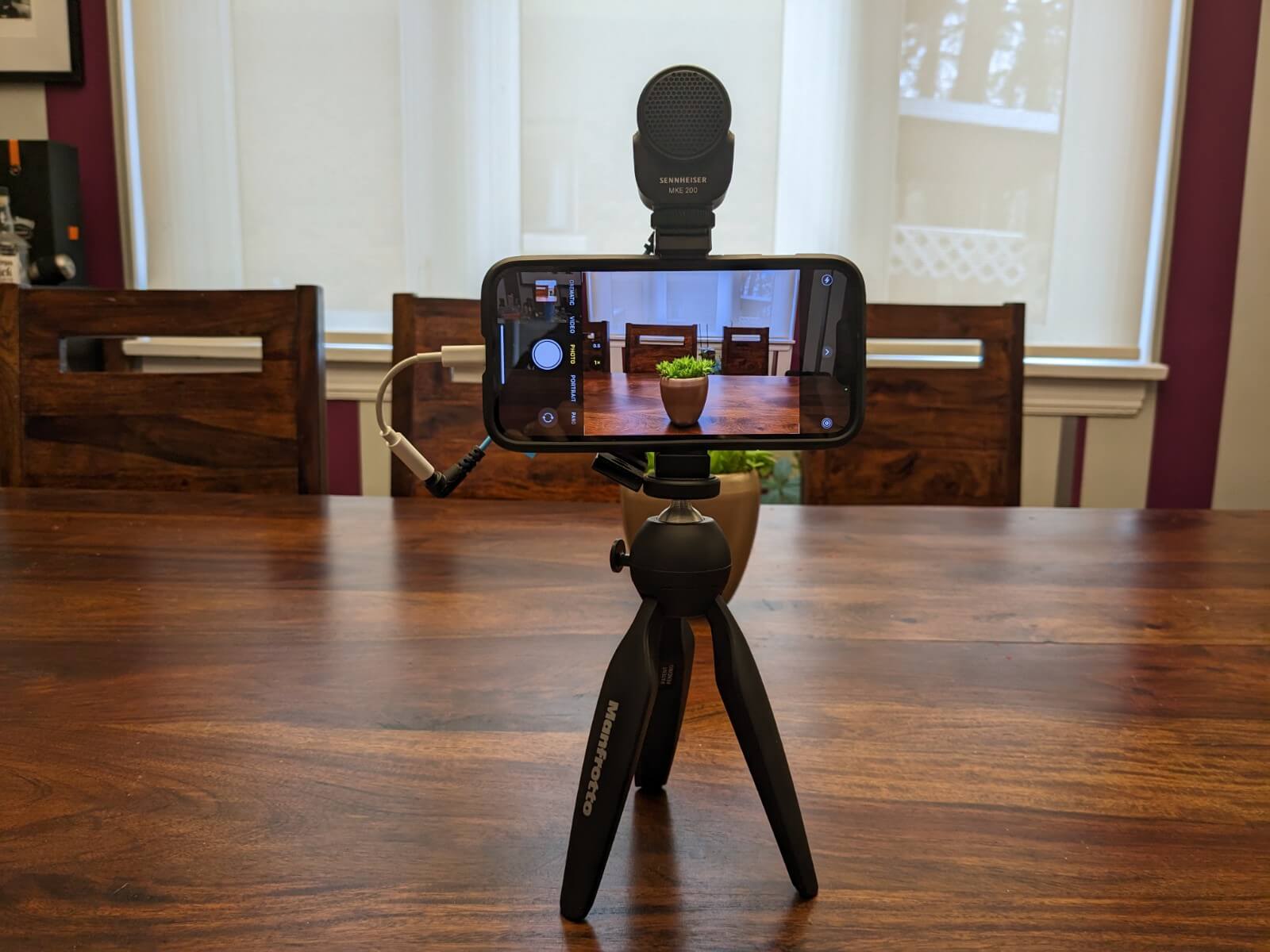 Sennheiser Mobile Kit Mini Tripod and Smartphone Clamp for Mobile Recording