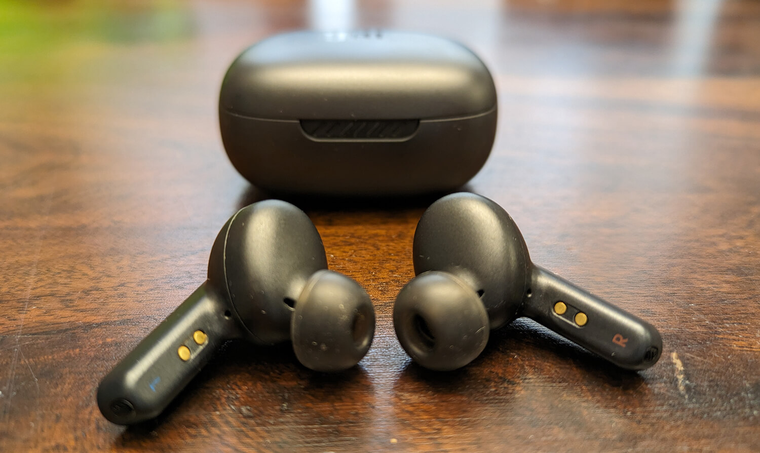 JBL Live Pro 2 Review — Blog — Aaron x Loud and Wireless