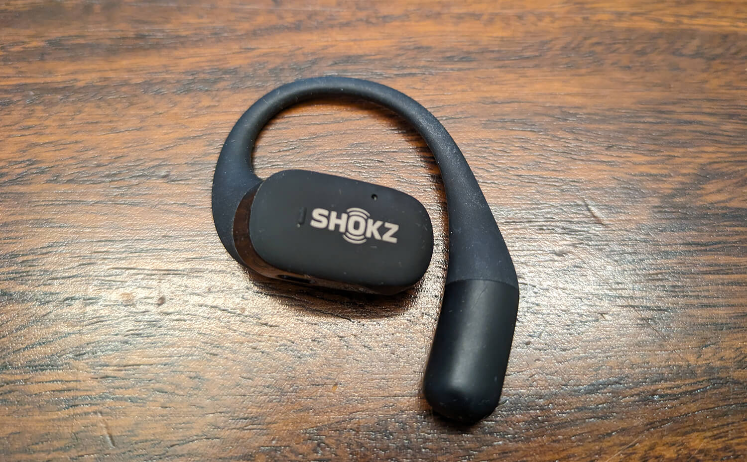 Shokz earbud