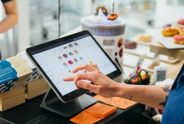 Square retail