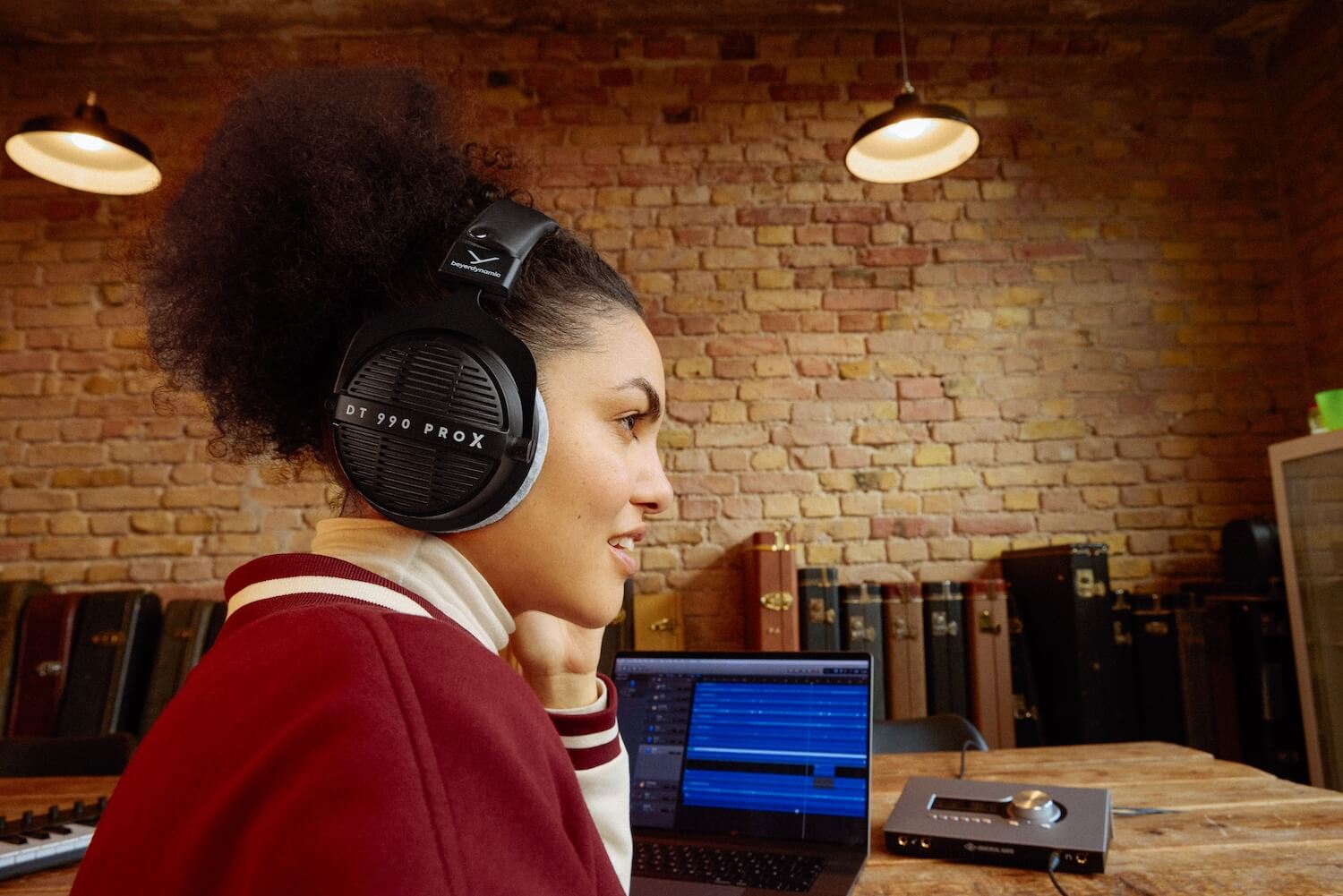 beyerdynamic DT 990X Pro