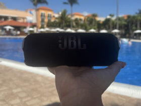 JBL Flip 7
