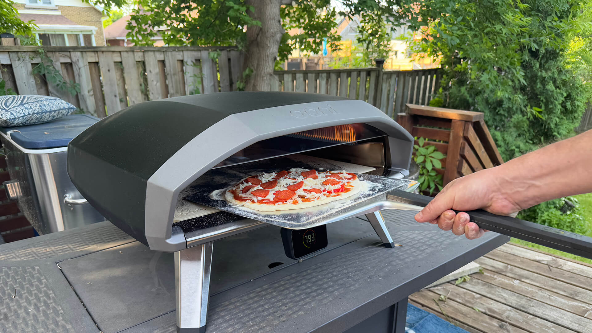 Ooni Koda 2 Pro outdoor pizza oven