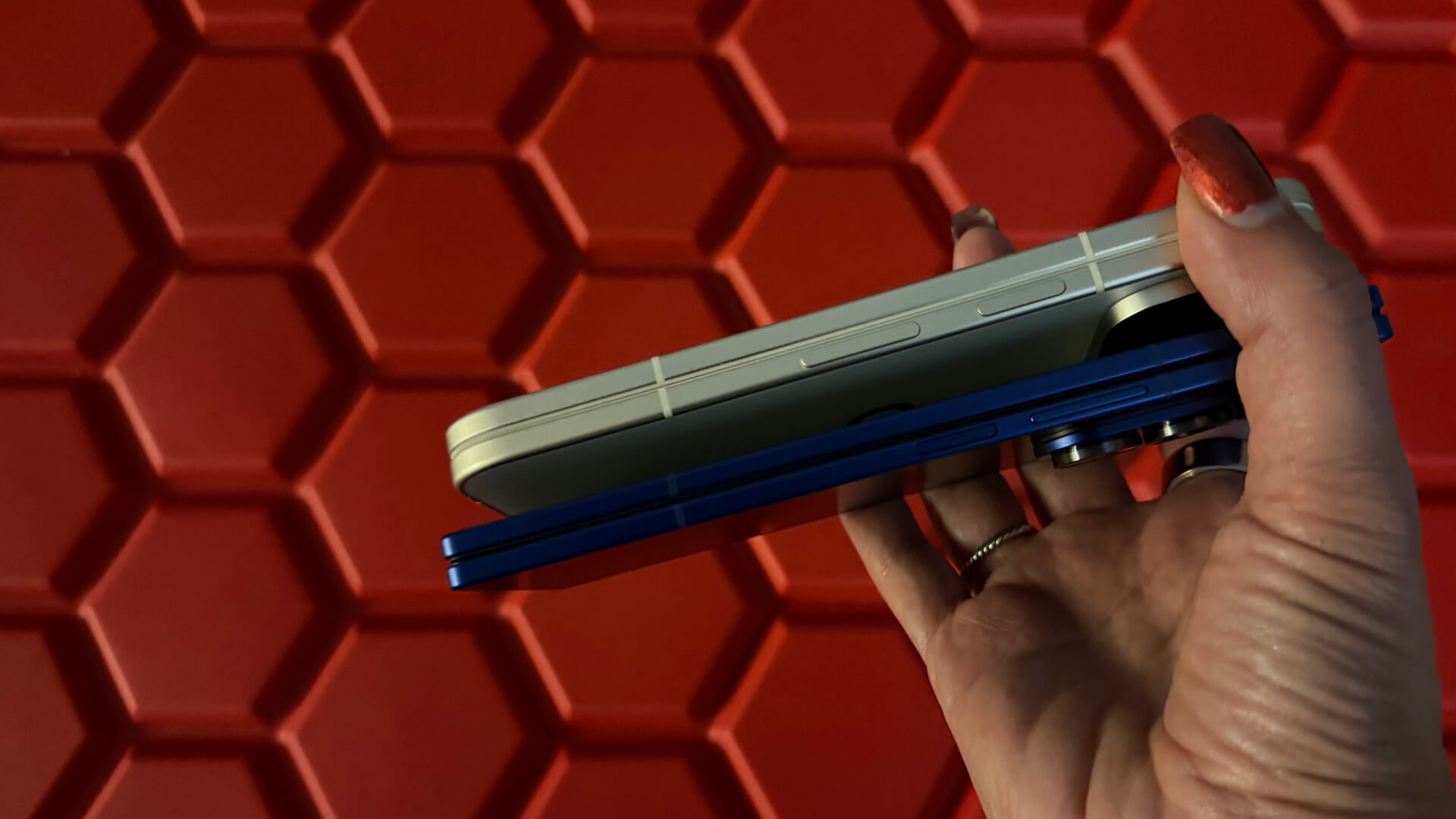 Galaxy Z Fold 7 vs Pixel 10 Pro Fold