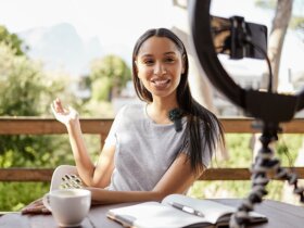 JBL Quantum Stream Wireless