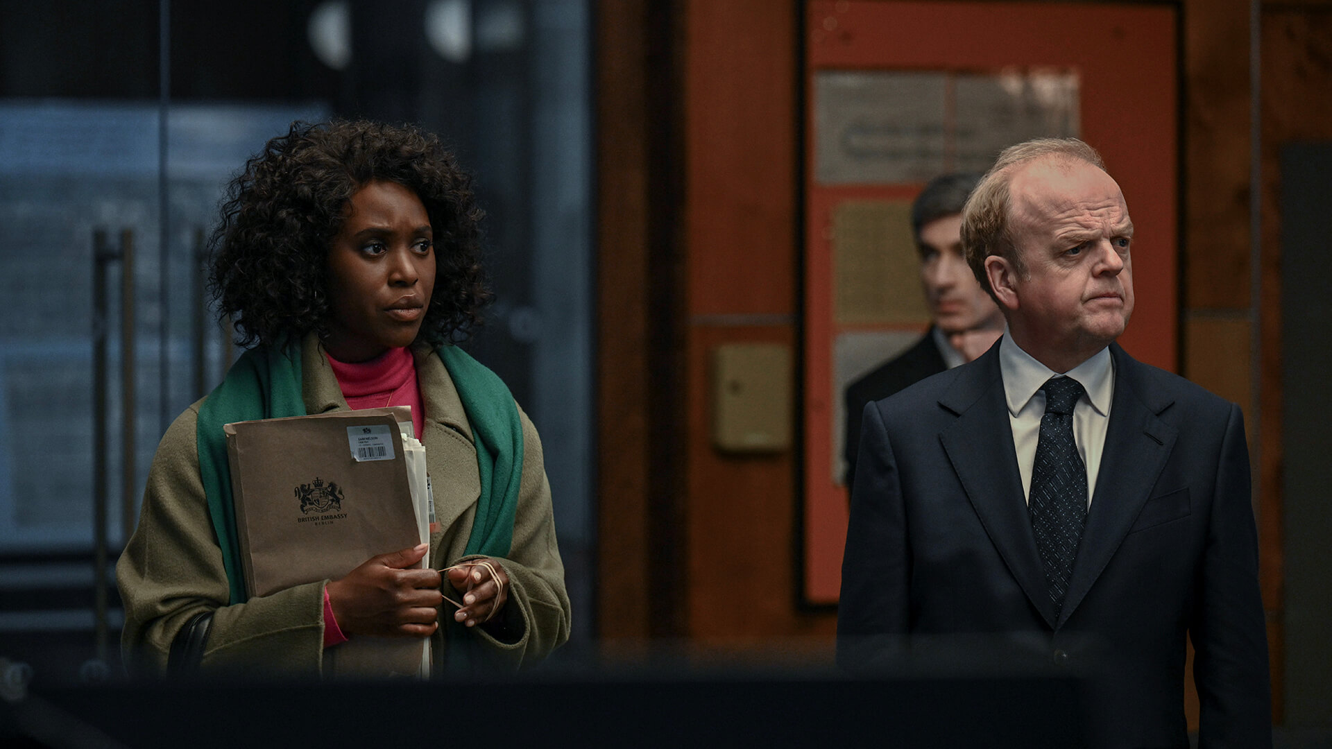 Two people in an office in Hijack.