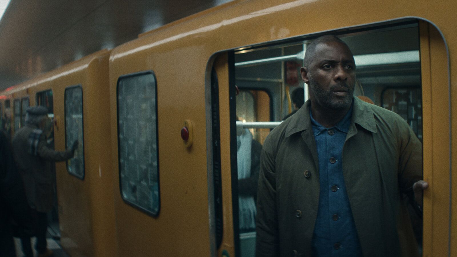 Sam outside of a train car in Hijack.