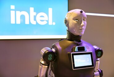 Intel Core 3 robot