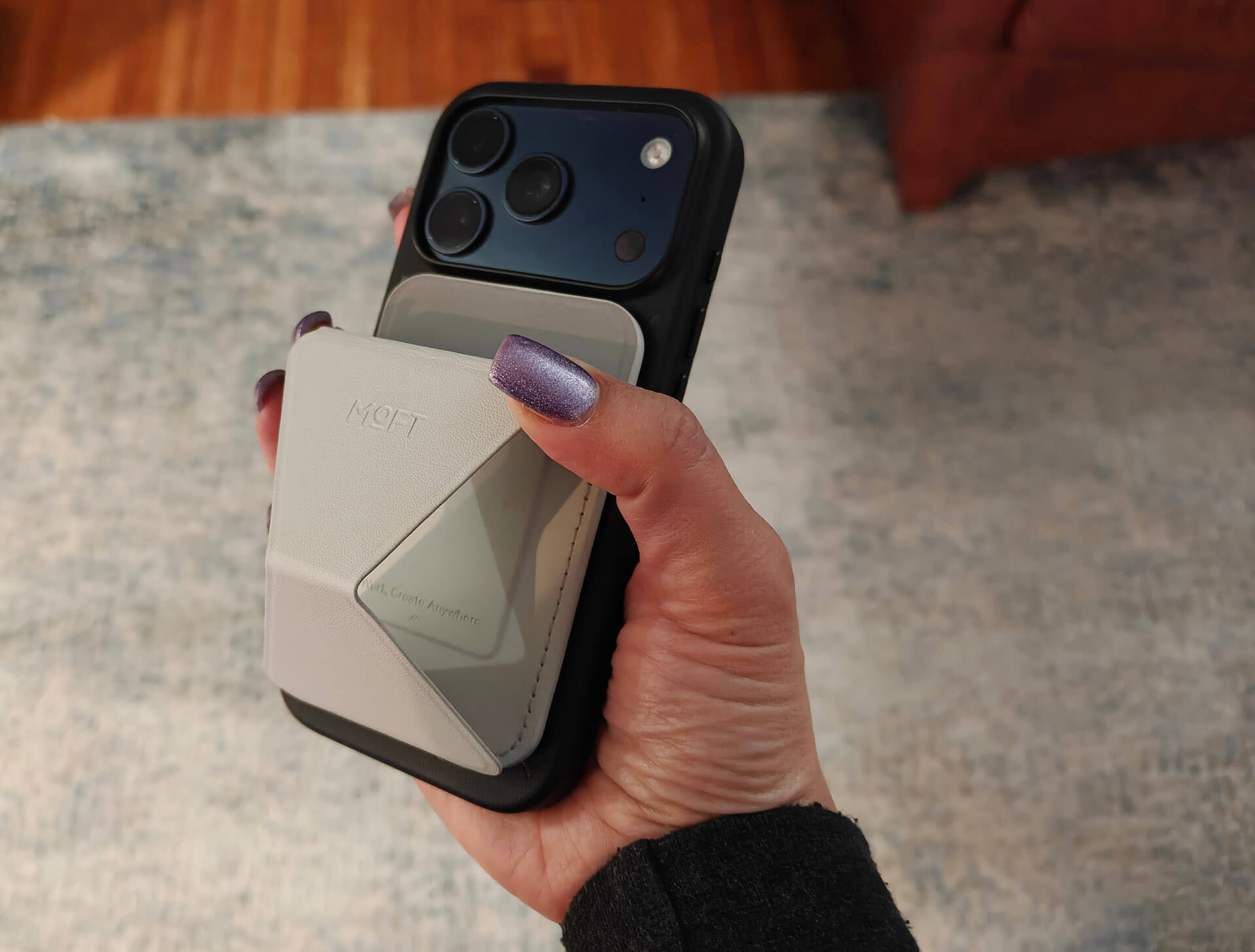 Moft Smart All-in-One Wallet Stand