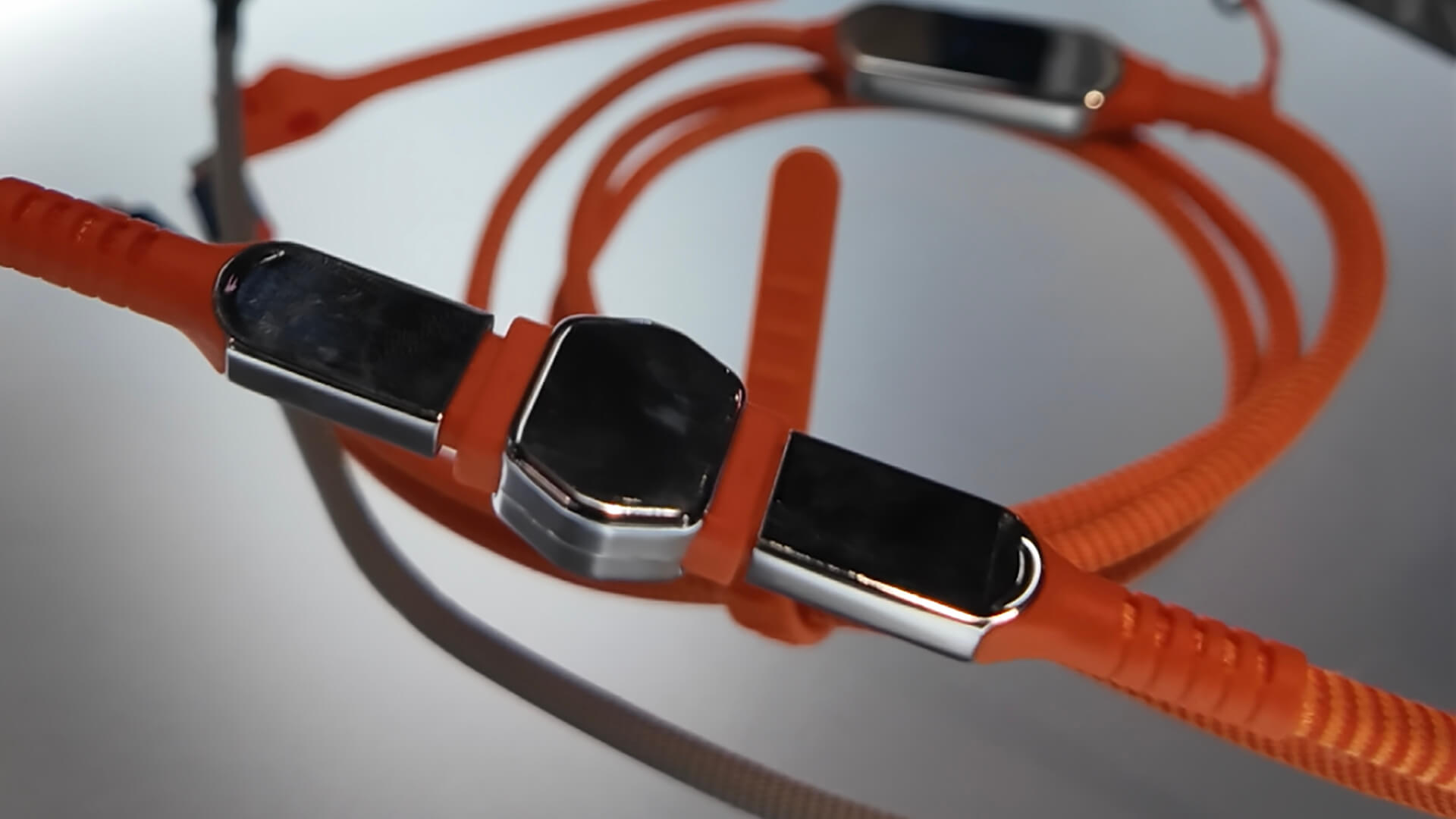 Rolling Square InCharge Life cables