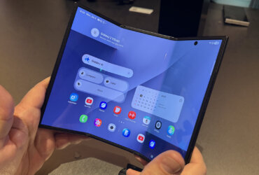 Samsung Galaxy TriFold