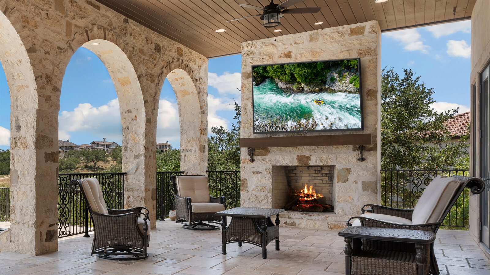 Sunbrite Veranda 4 outdoor TV