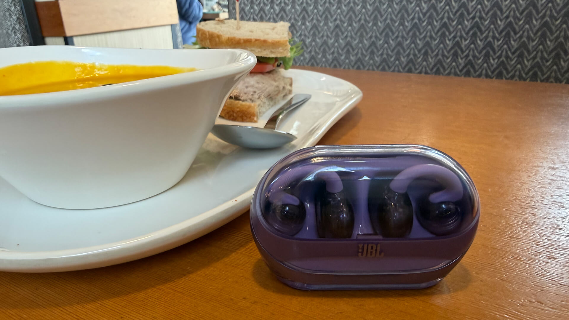 JBL Soundgear CLIPs on table