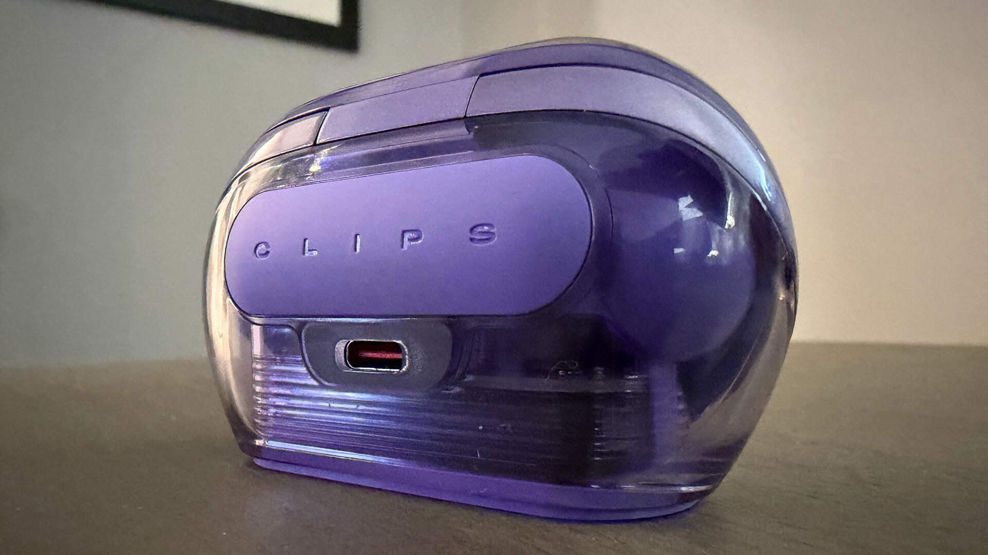 JBL Soundgear CLIPs back of case