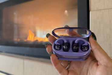 JBL Soundgear CLIPs by fireplace