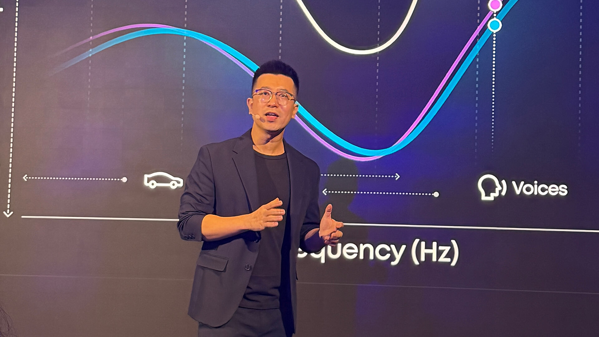 Anker Day: World Record-Setting Earbuds, AI Projector Accessory