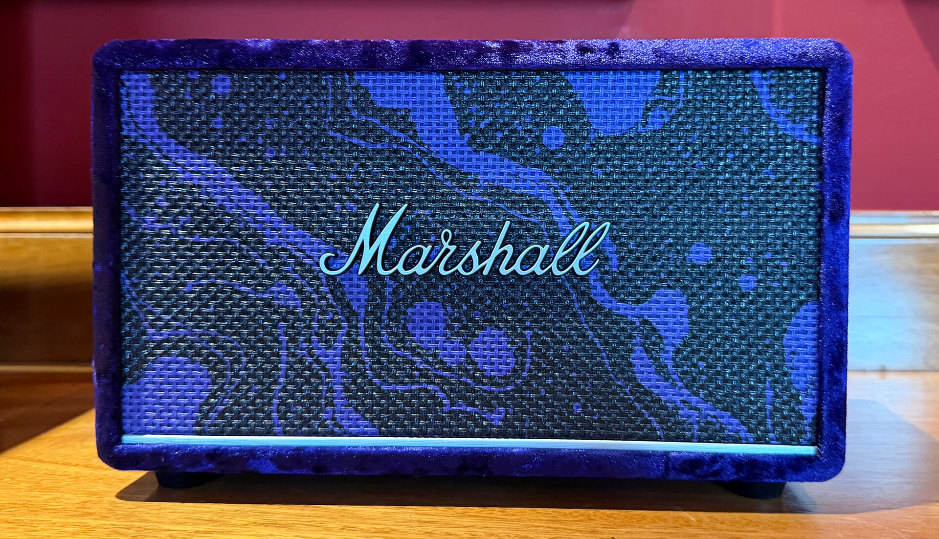 Marshall Hendrix Acton III Bluetooth speaker