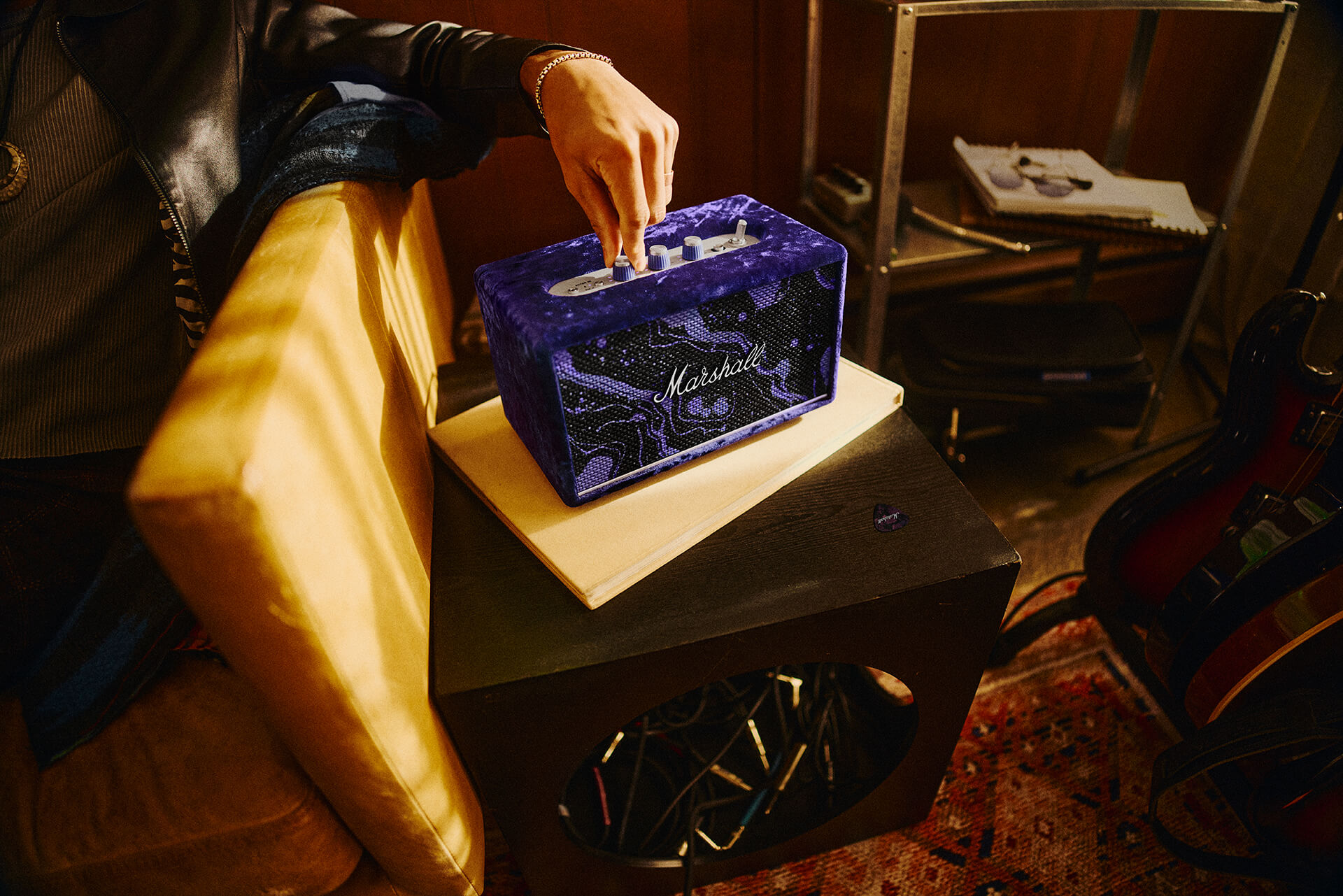Marshall Hendrix Acton III Bluetooth speaker
