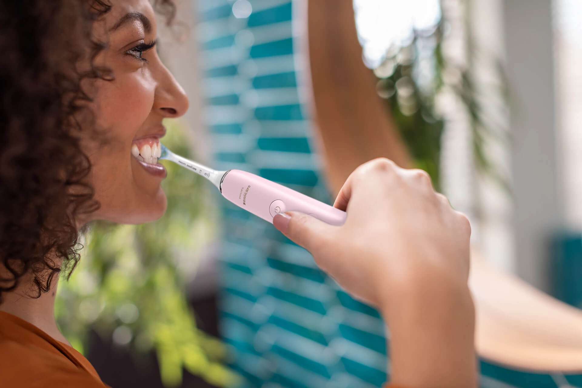 Philips Sonicare DiamondClean 9000 electric toothbrush