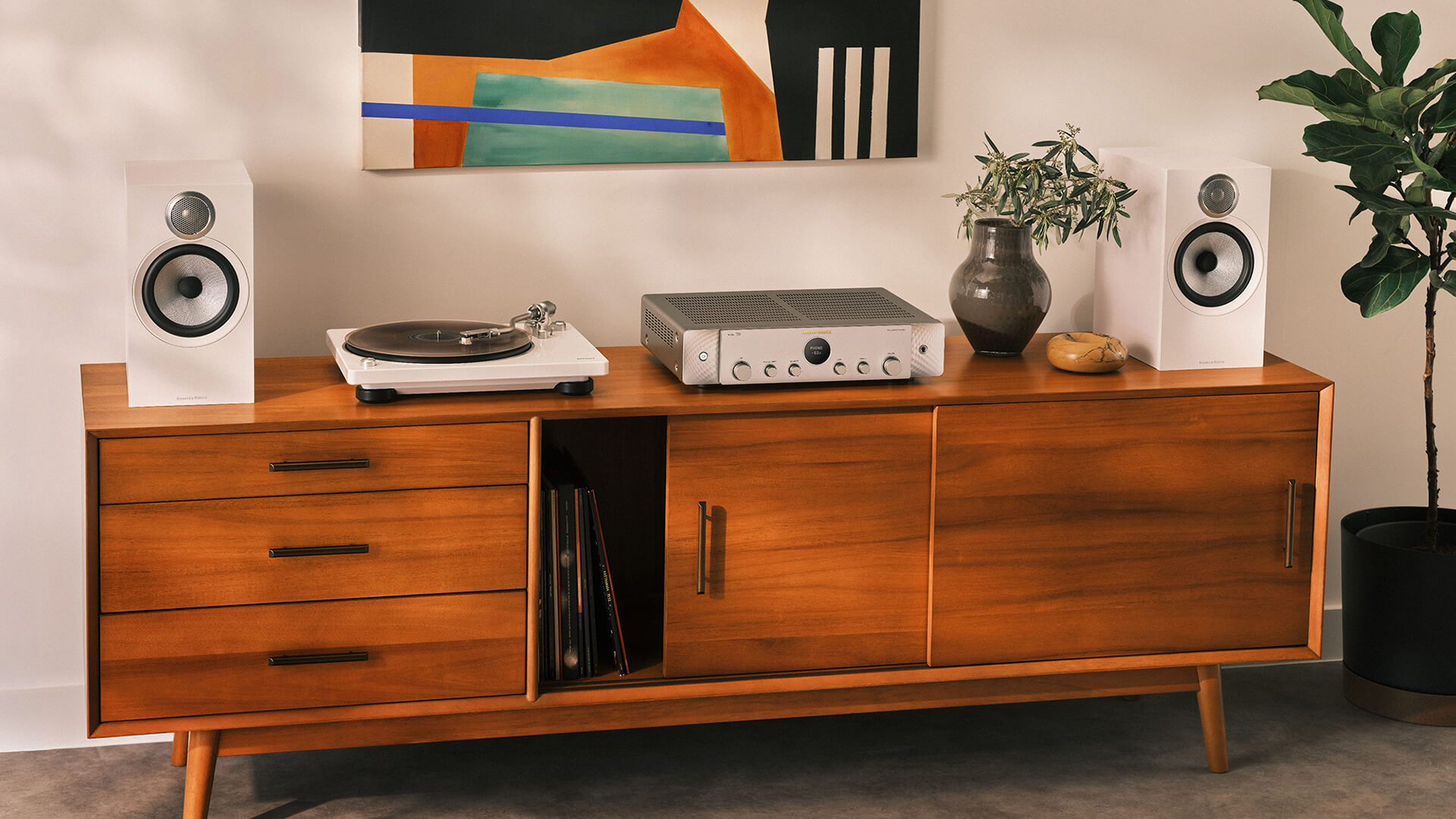 Marantz Model 70 integrated amp