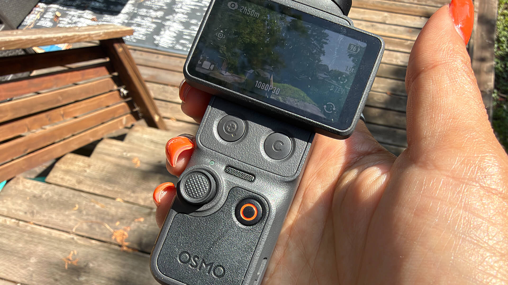DJI Osmo Pocket 4