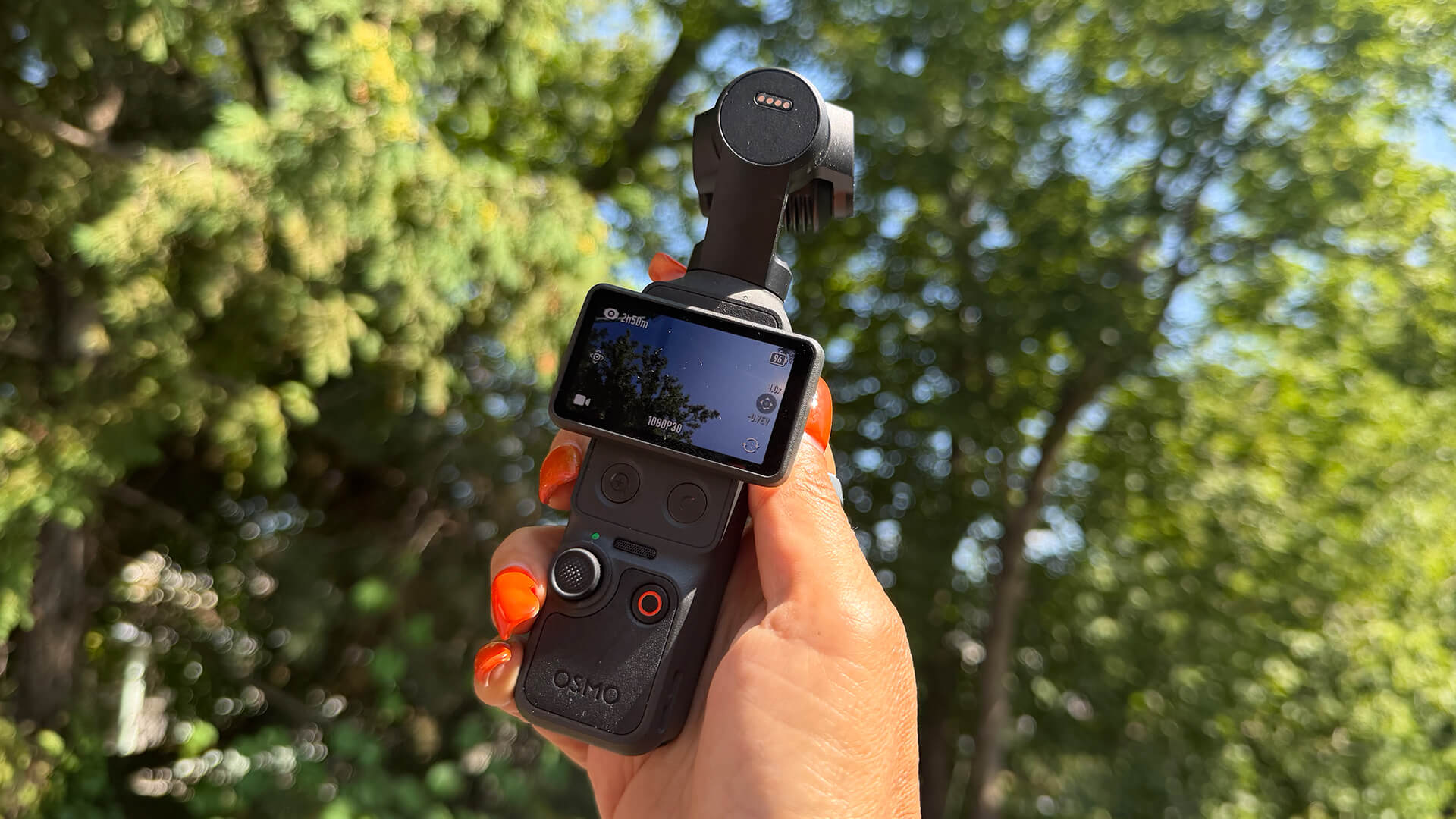 DJI Osmo Pocket 4