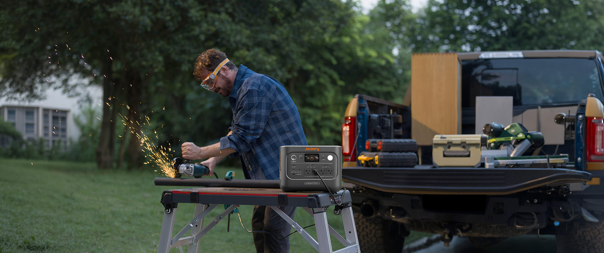 Jackery HomePower 1000 Plus V2 portable power station.