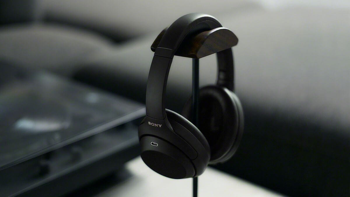 Sony WH-1000XM4C wireless noise cancelling headphones