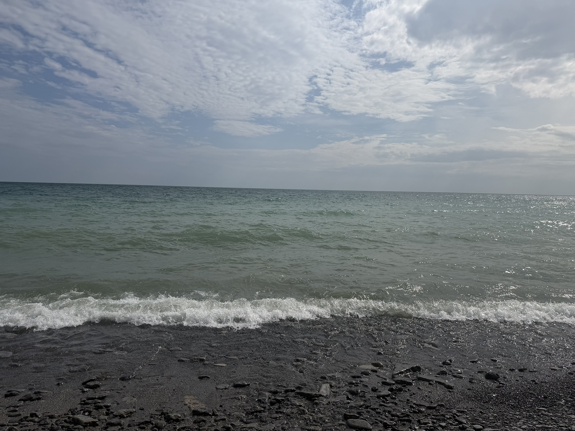 A beach scene taken with the iPhone 17 Pro